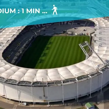 Toit Des Reves - Parking - Stadium Toulouse Exterior photo
